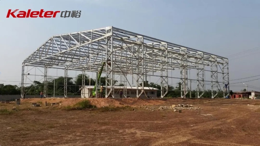 Standard frame module under construction
